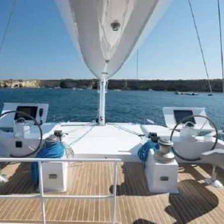 Luxury Catamarano 20 Meters